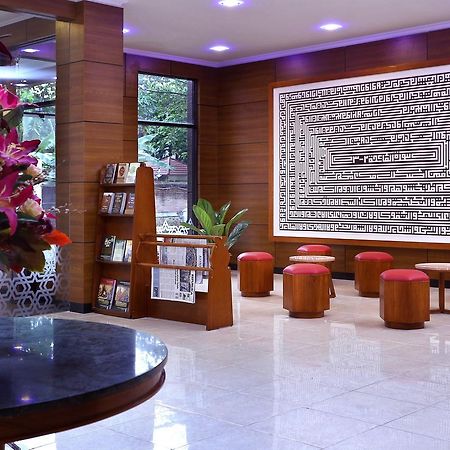 Multazam Hotel Solo ภายนอก รูปภาพ