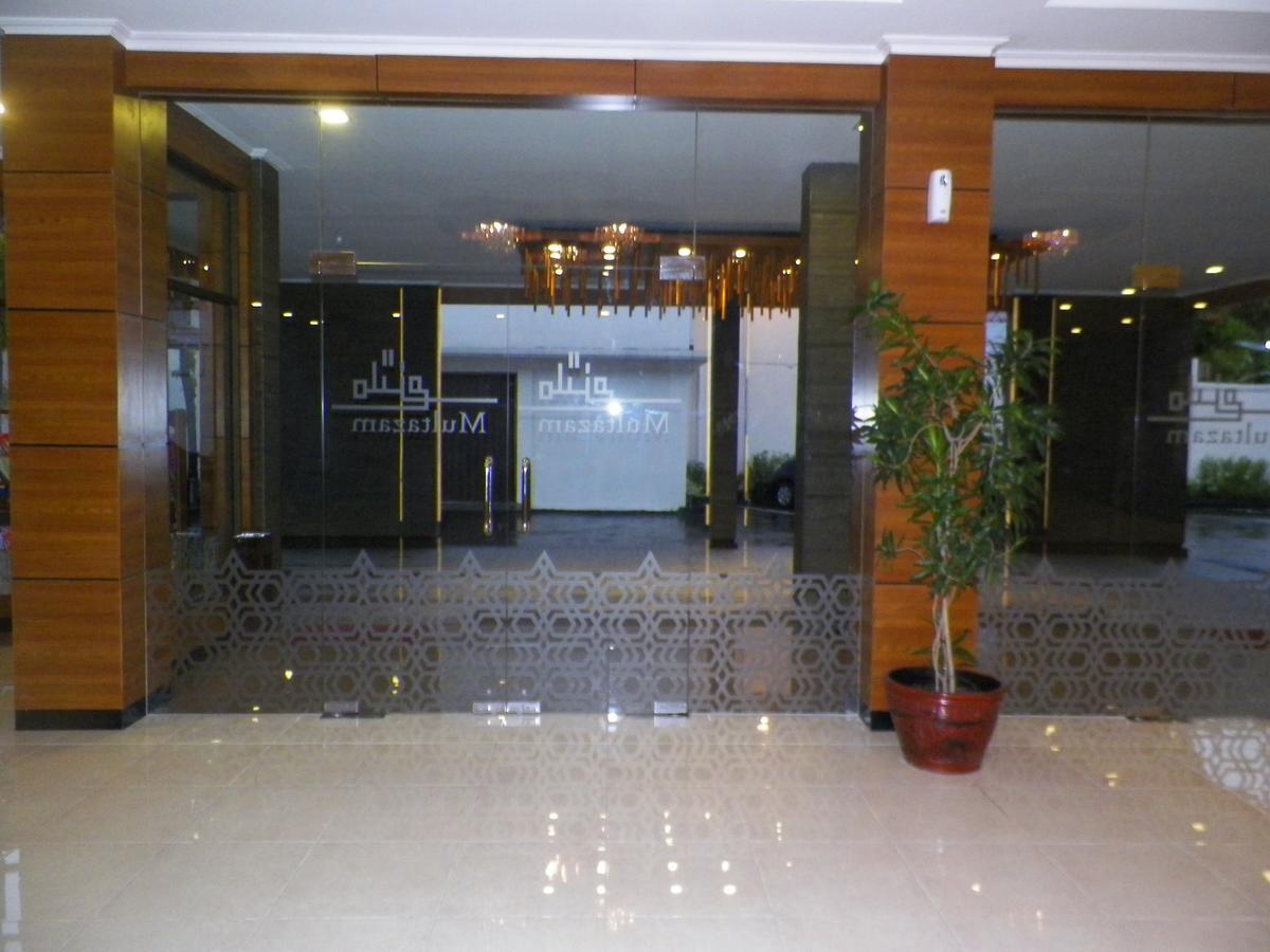 Multazam Hotel Solo ภายนอก รูปภาพ