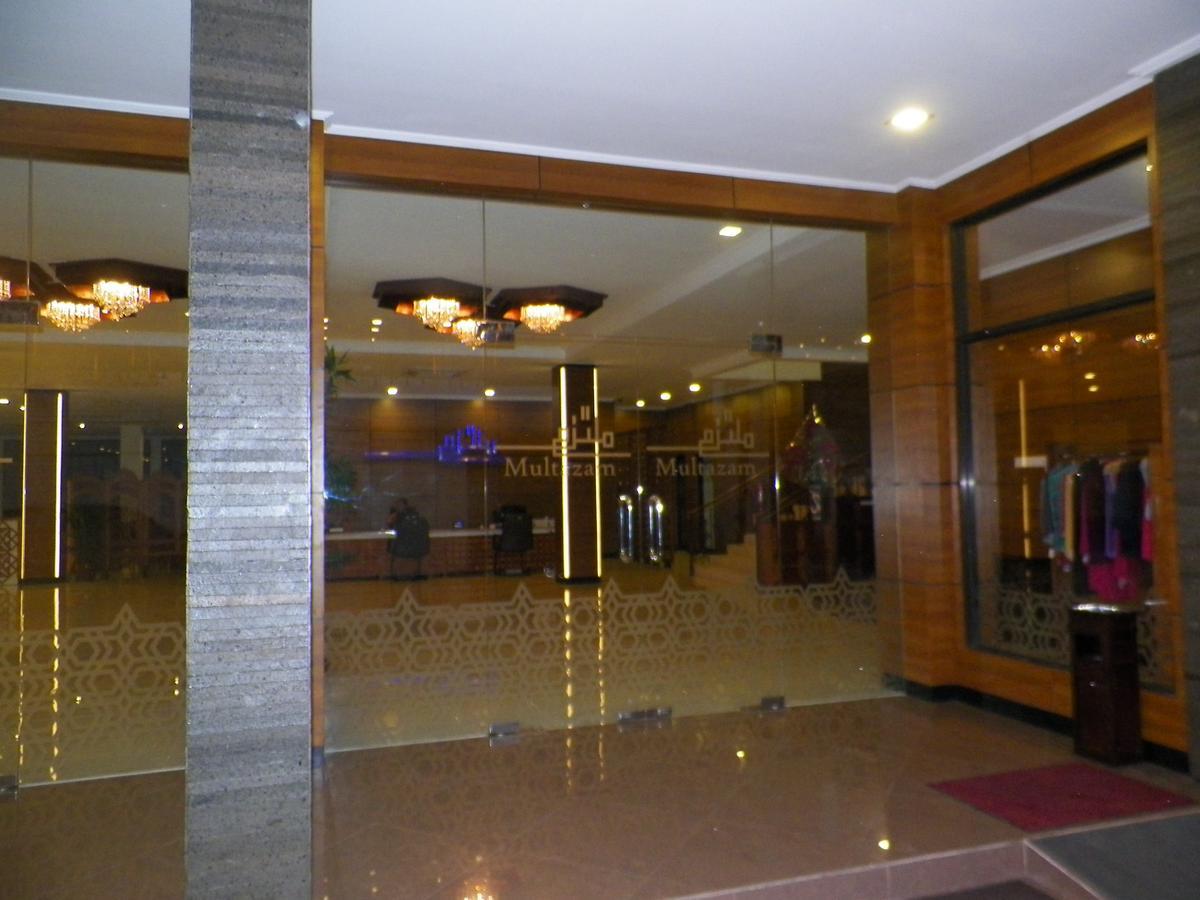 Multazam Hotel Solo ภายนอก รูปภาพ
