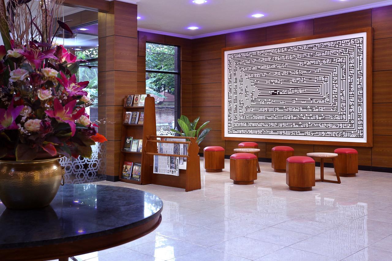 Multazam Hotel Solo ภายนอก รูปภาพ