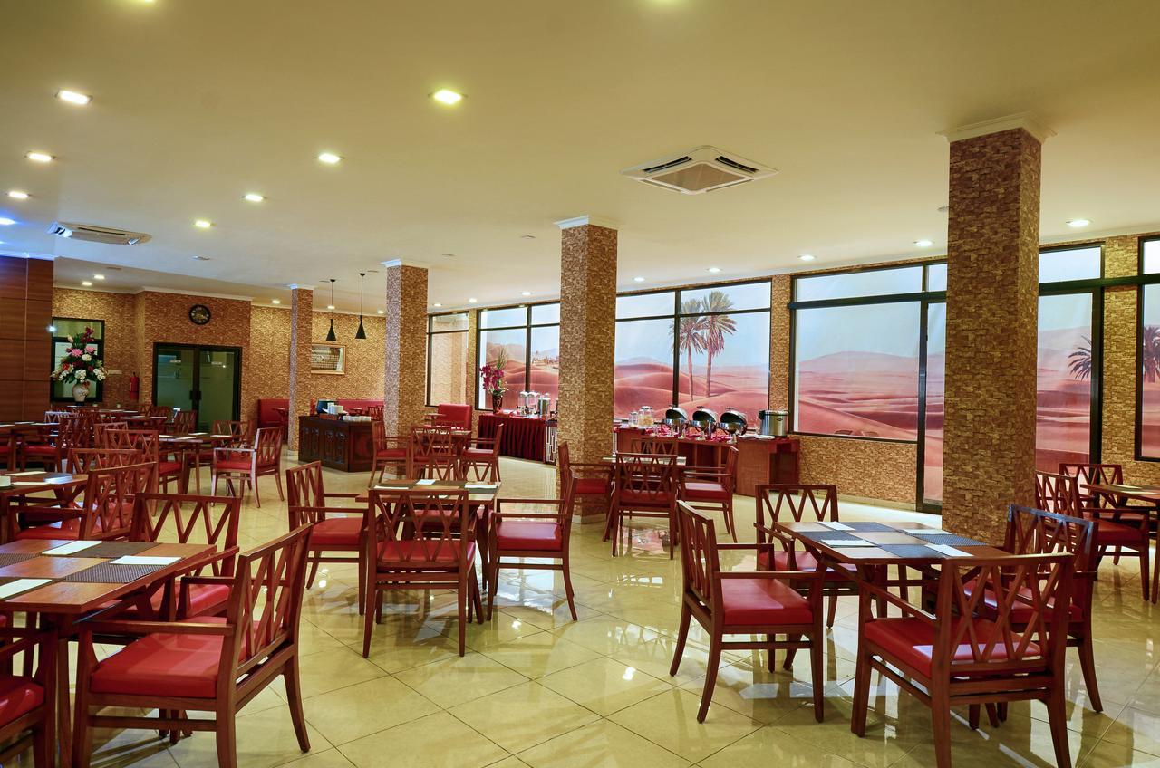 Multazam Hotel Solo ภายนอก รูปภาพ