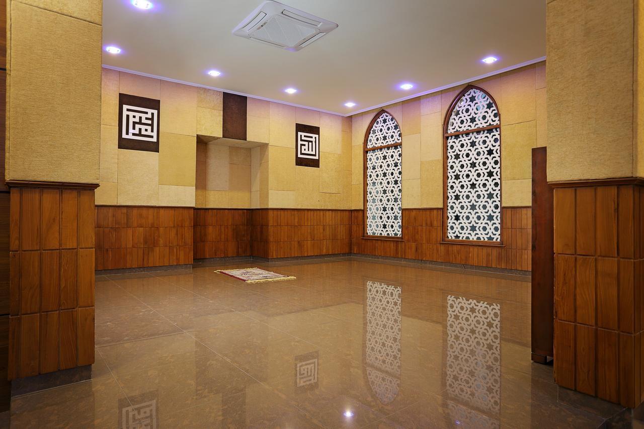 Multazam Hotel Solo ภายนอก รูปภาพ